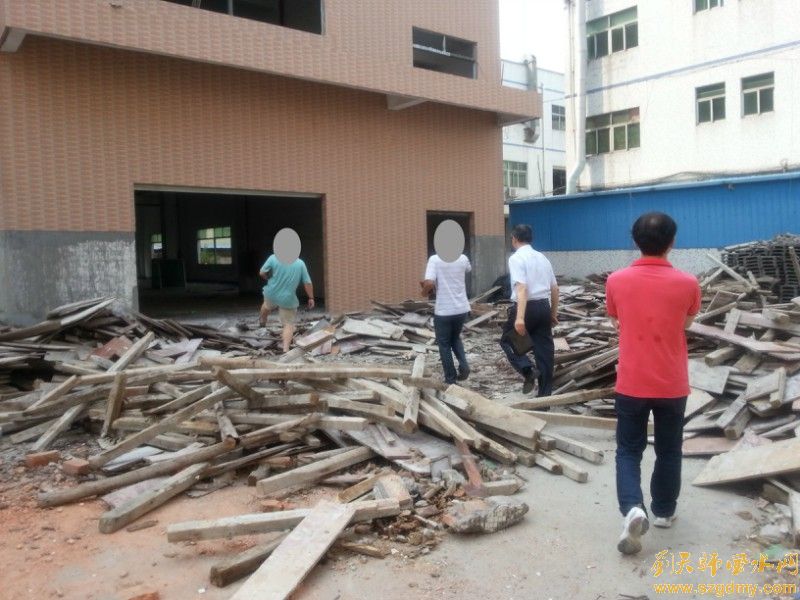 深圳风水大师刘椰荣至松岗智力达公司勘测厂房风水5